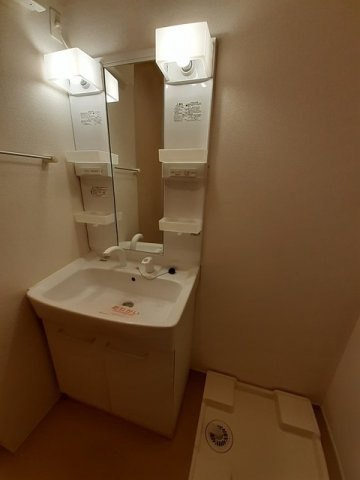 プメハナの洗面所|コンパクトで使いやすい洗面所