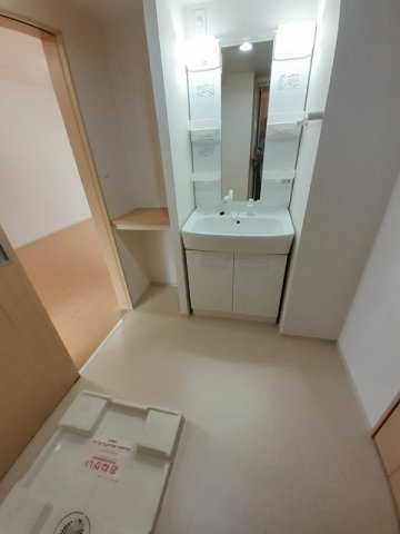 シュティルＡの洗面所|忙しい朝には欠かせない洗面所です