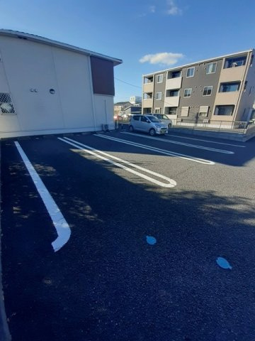 アーバンⅡの駐車場|駐車場完備です