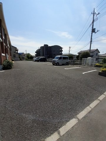 サンデーア・オチアイの駐車場|駐車場に車を止められます