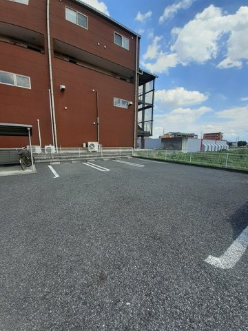 レガーロの駐車場|駐車場です