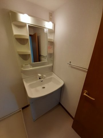 シャルマンヒルズの洗面所|使いやすい洗面所です