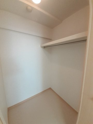 ｙ’ｓアビタシオンの収納|便利な収納スペースです