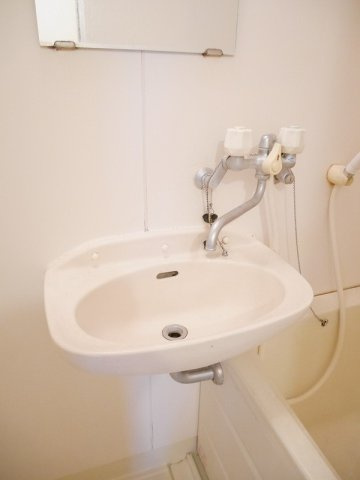 エルディム山口の洗面所|使いやすい洗面所です