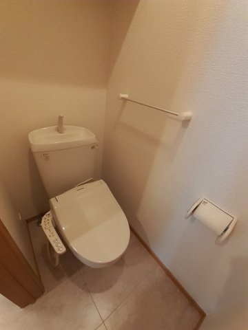ミストラルＡのトイレ|落ち着いたトイレです
