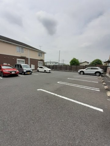 ミストラルＡの駐車場|駐車場に車を止められます