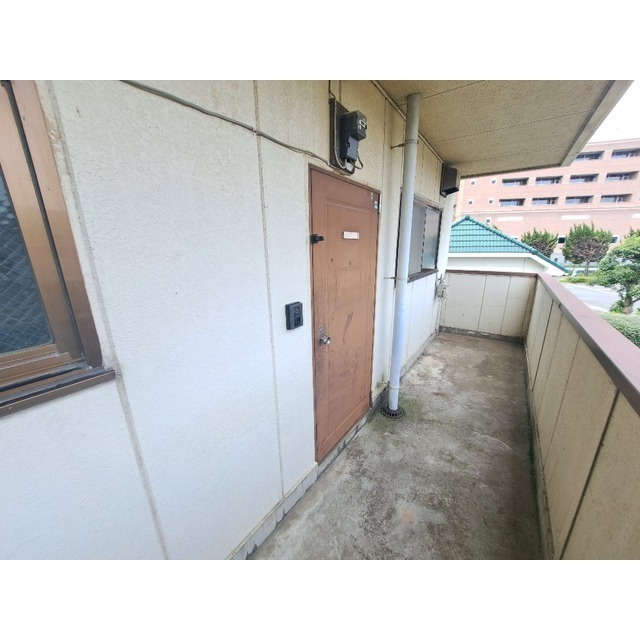 昭和マンションの玄関|ゆったりとした玄関です
