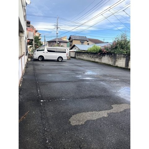 昭和マンションの駐車場|駐車場です