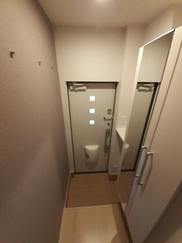 Ｇｒｕｅ　ｄｅ　Ｖｅｒｔの玄関|玄関です