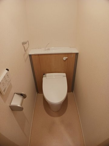 ビビエンダ　モデルノのトイレ|コンパクトで使いやすいトイレです