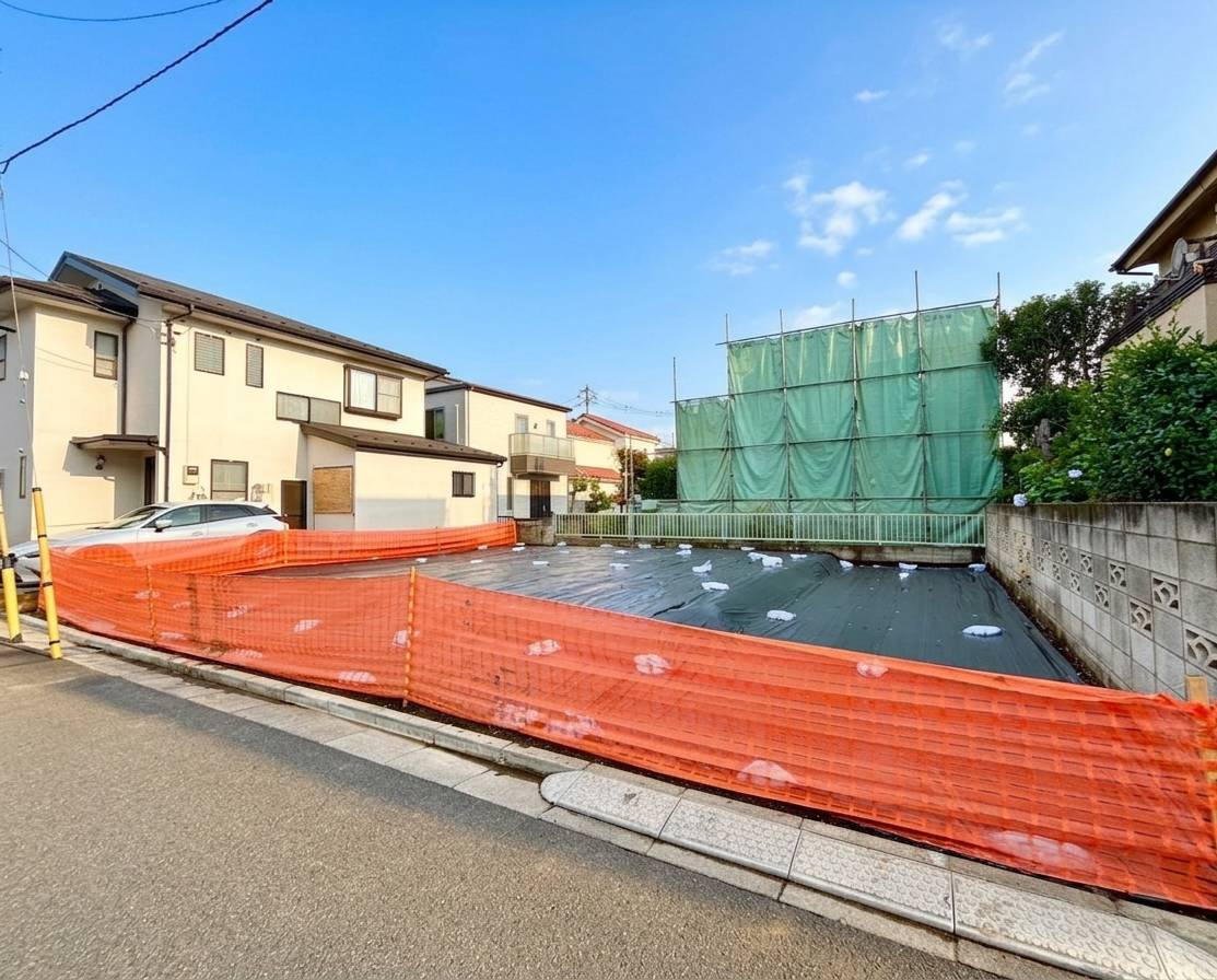 中野区上鷺宮5丁目　建築条件付き売地の前面道路含む現地写真|2026.06.08撮影

現地ご見学希望・資料請求などお気軽にお問い合わせ下さい！
03-5990-5201