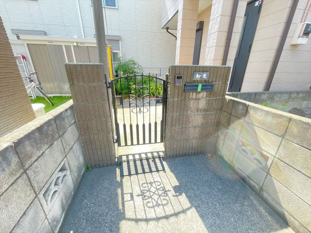 早坂（南一丁目）貸家のエントランス