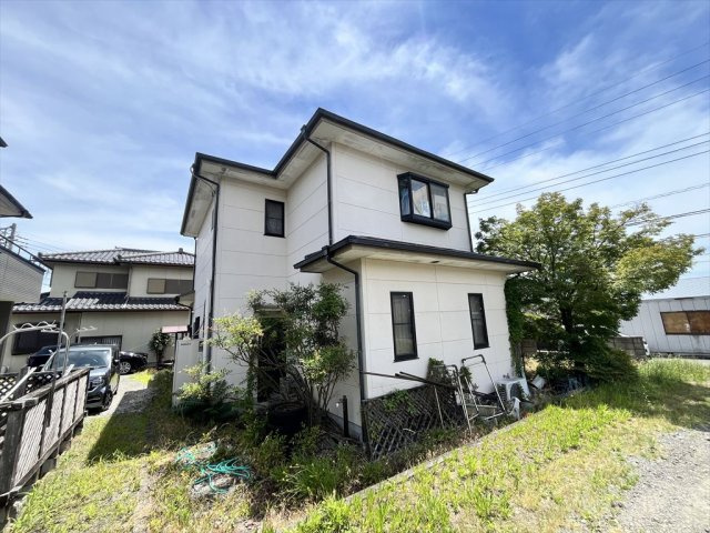 南アルプス市下今井の中古一戸建の外観