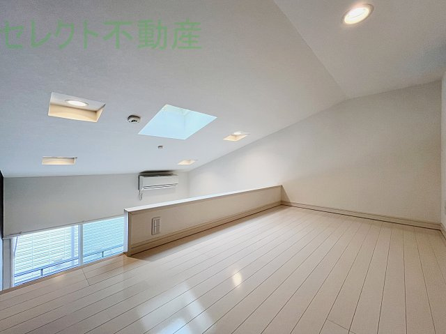 オーフォレストの内装
