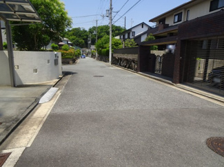 【前面道路含む現地写真】 | 川西市美山台2丁目2の67　中古一戸建て