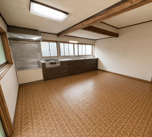 香取郡多古町多古　中古戸建のキッチン|別邸※画像の一部はAIを用いて加工・編集しています。実際の状況と異なる場合がありますので、ご了承下さい。