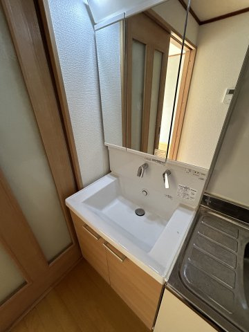 メゾンド富士の洗面所