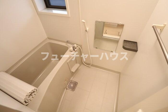 まるまハイツの浴室