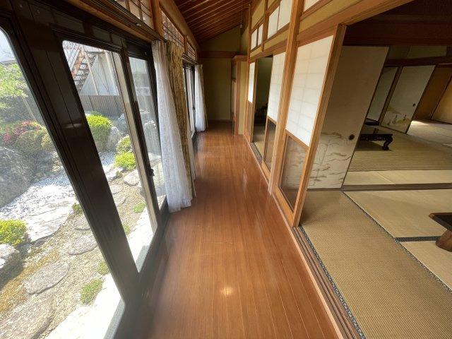 高島市今津町中沼2丁目中古戸建の内装
