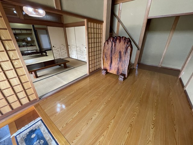 高島市今津町中沼2丁目中古戸建の玄関