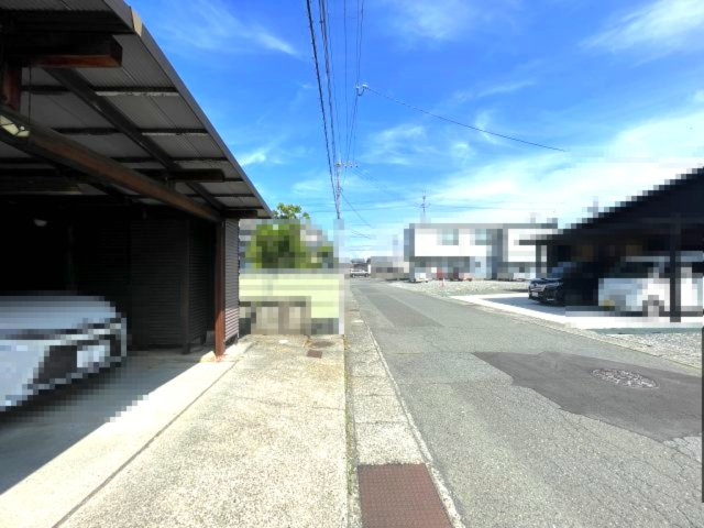 高島市今津町中沼2丁目中古戸建の前面道路含む現地写真