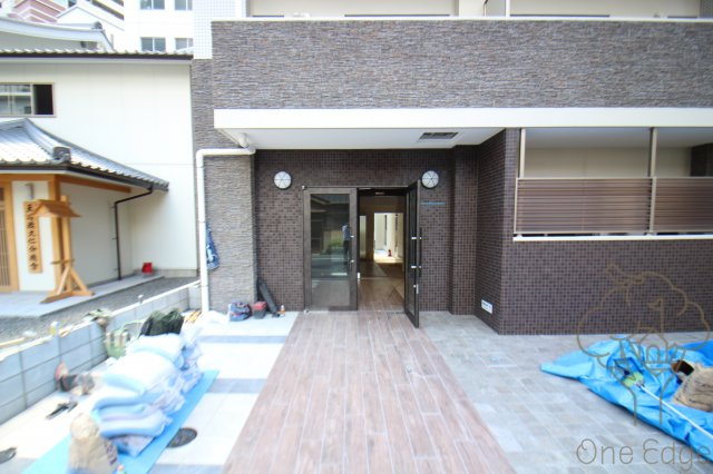 GRAND STEADY新梅田のエントランス
