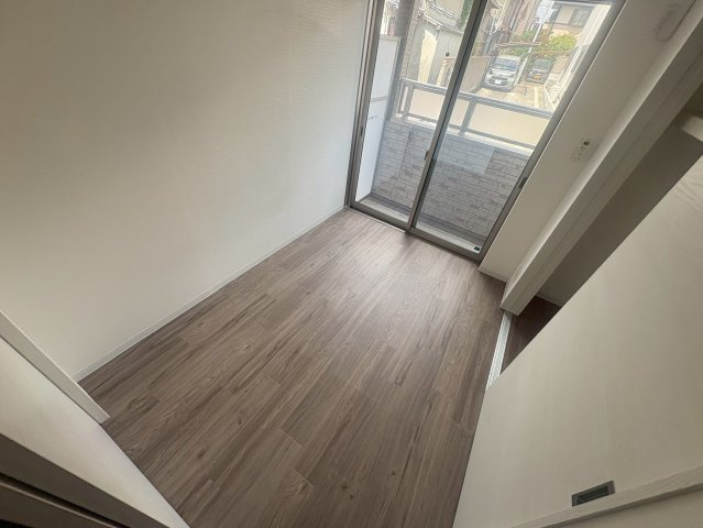 吹田市泉町４丁目のアパートのバルコニー