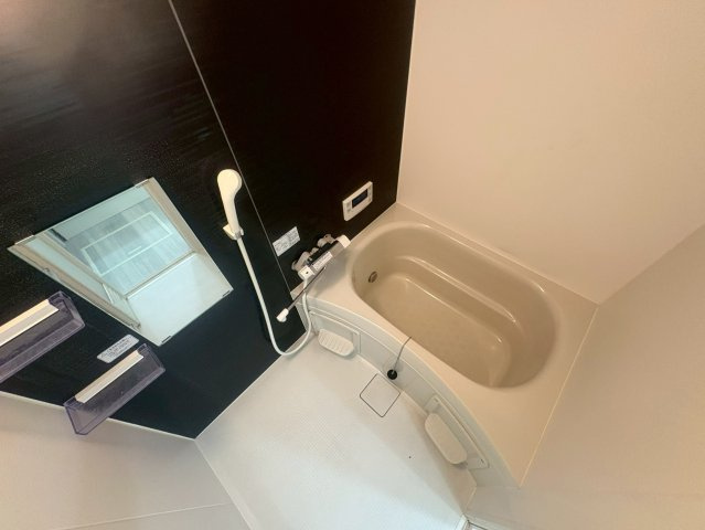 吹田市泉町４丁目のアパートの浴室