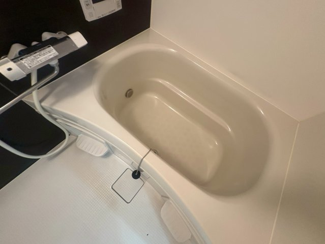 吹田市泉町４丁目のアパートの浴室
