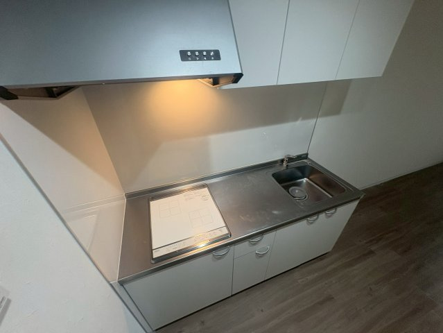吹田市泉町４丁目のアパートのキッチン