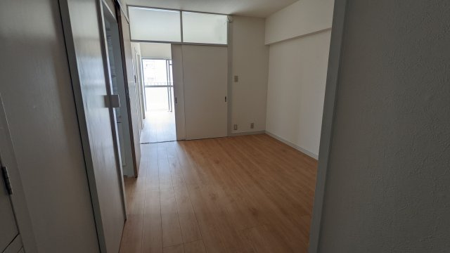  シティビル5　春住小学校区の居間・リビング|シティビル5
