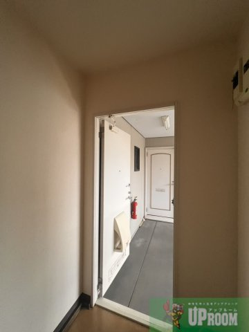 アーバン元郷 A棟のロビー