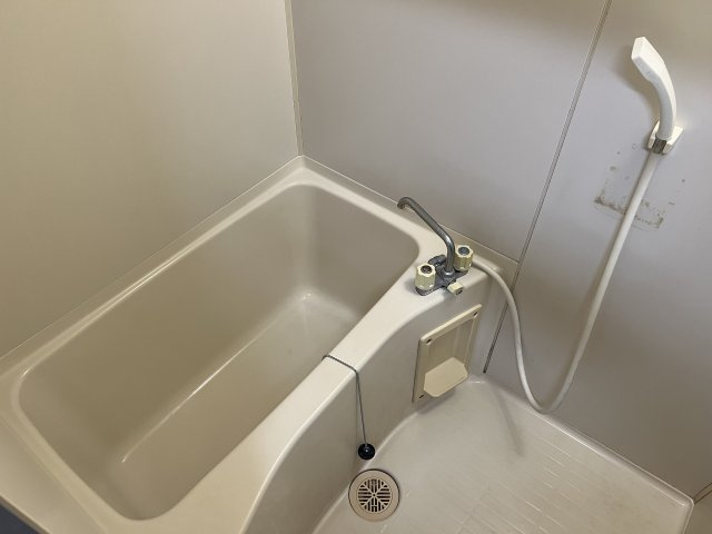 トピア新屋の浴室