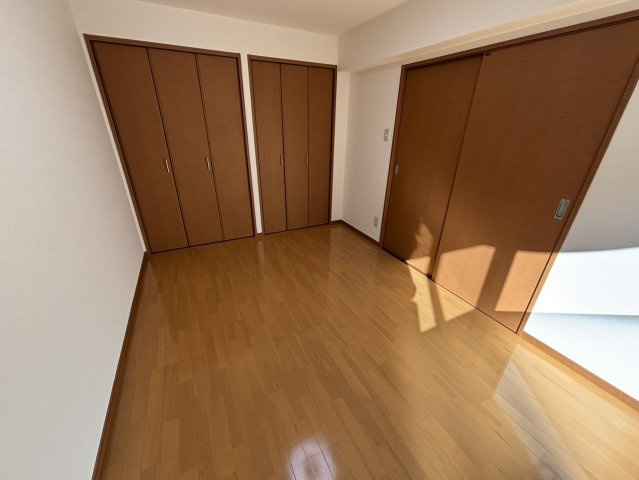 ユーミーなごみの洋室