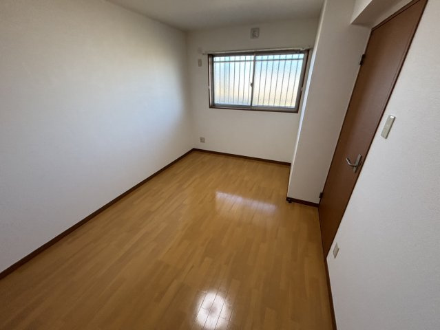 ユーミーなごみの洋室