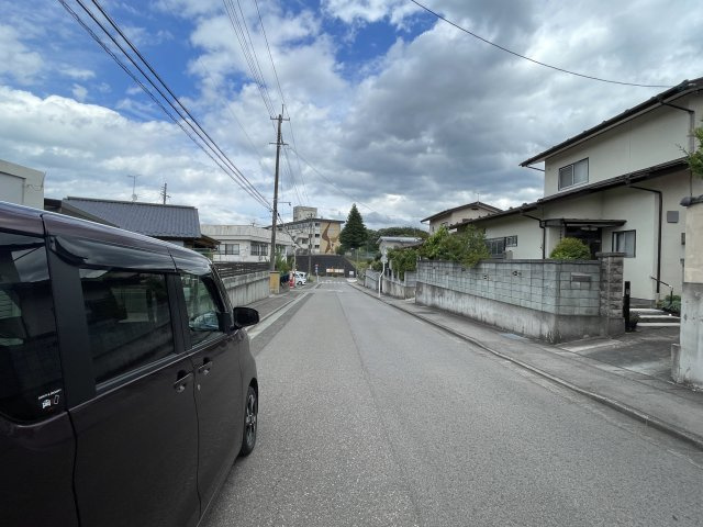 中古戸建　福島市蓬莱町1期　蓬莱東小・蓬莱中の前面道路含む現地写真