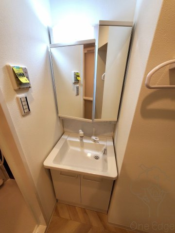 ACT DOORS天六の独立洗面台