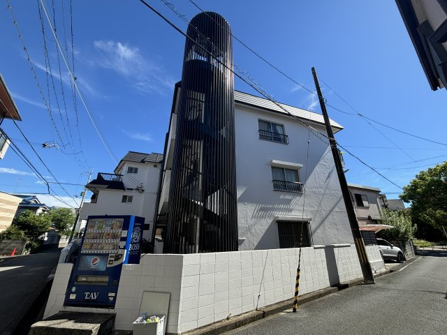 向川原土井マンションのエントランス