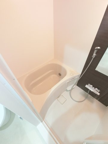 ウィンドワード市川の浴室
