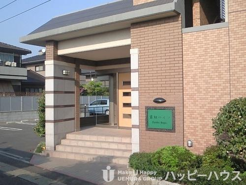 露切ハイツのエントランス