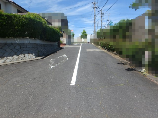 星和台四丁目土地の前面道路含む現地写真|南東側