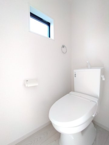 ひたちなか市市毛　4期のトイレ|1階トイレです。