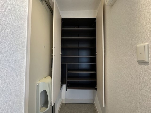 チェリーハウスⅡ　A棟の玄関