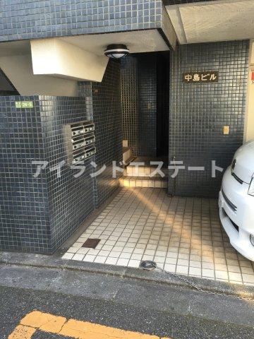 中島ビル　女性限定　通風良好　独立洗面台のエントランス