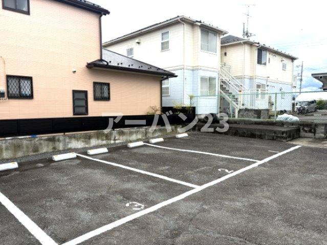 エスポワールいずみの駐車場