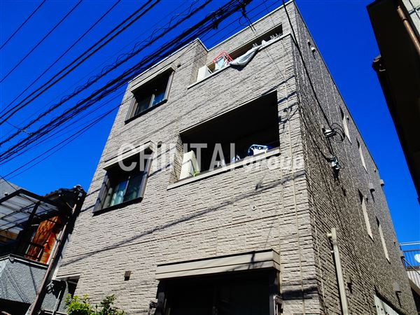 サンメゾン初台の外観