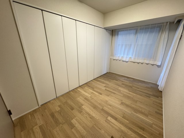 パルテール小石川5丁目の洋室