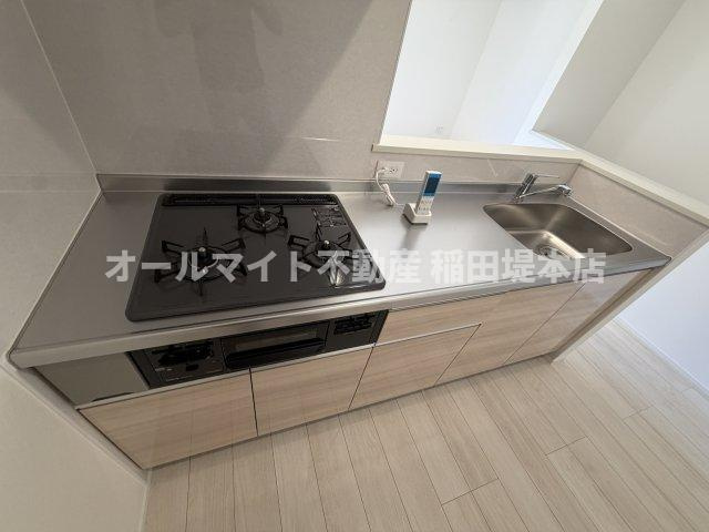 川崎市多摩区栗谷４丁目のアパートのキッチン