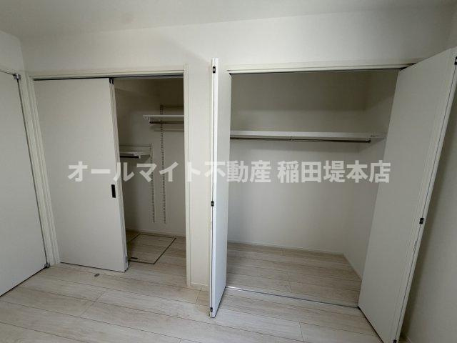 川崎市多摩区栗谷４丁目のアパートの収納
