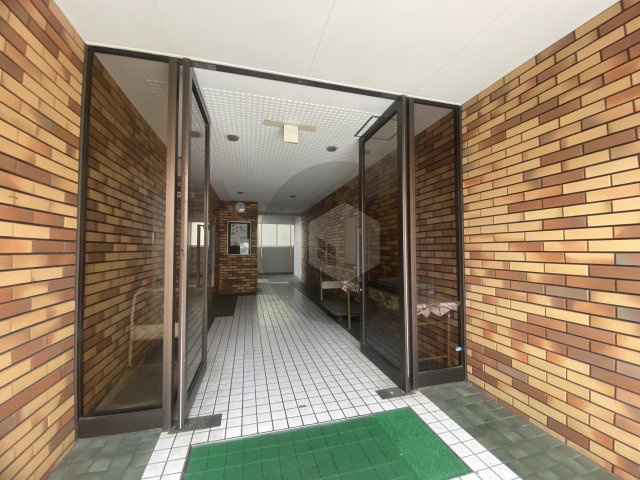 第2大原マンションのエントランス